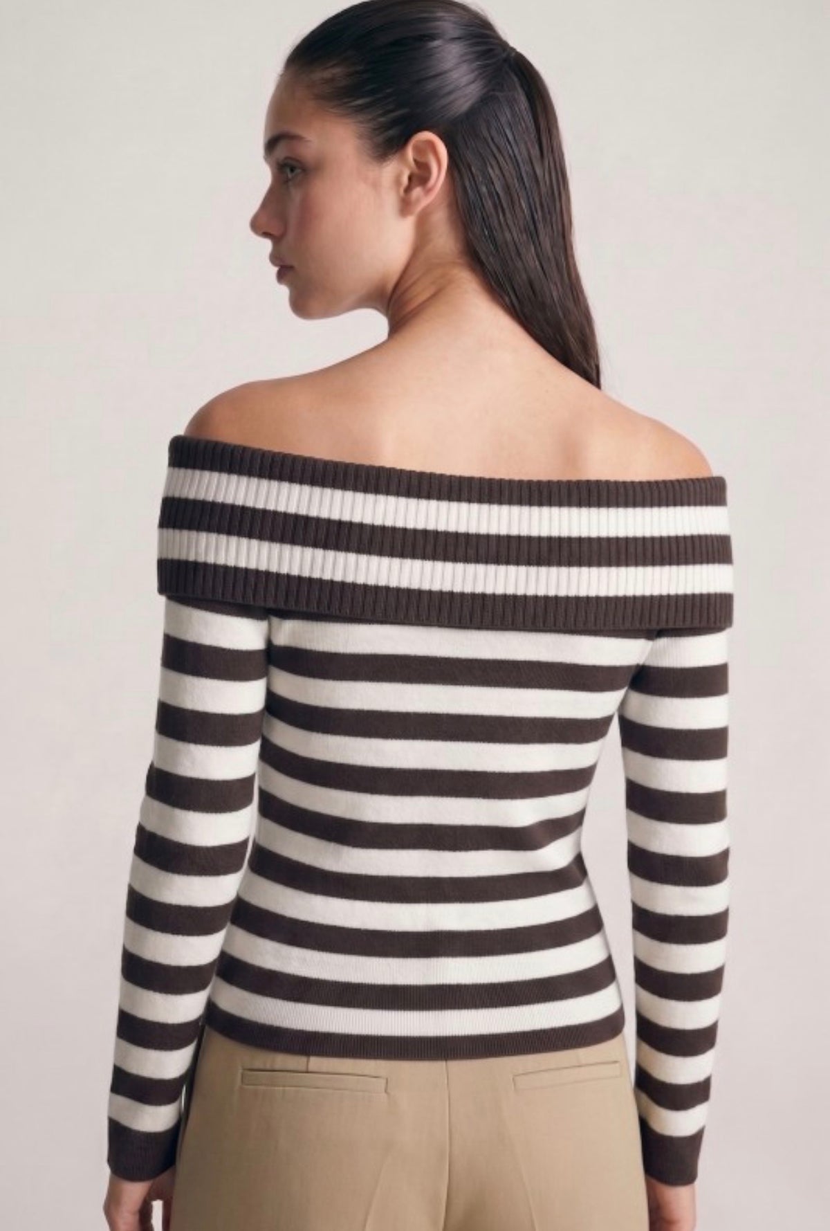 Brown stripe off the shoulder
