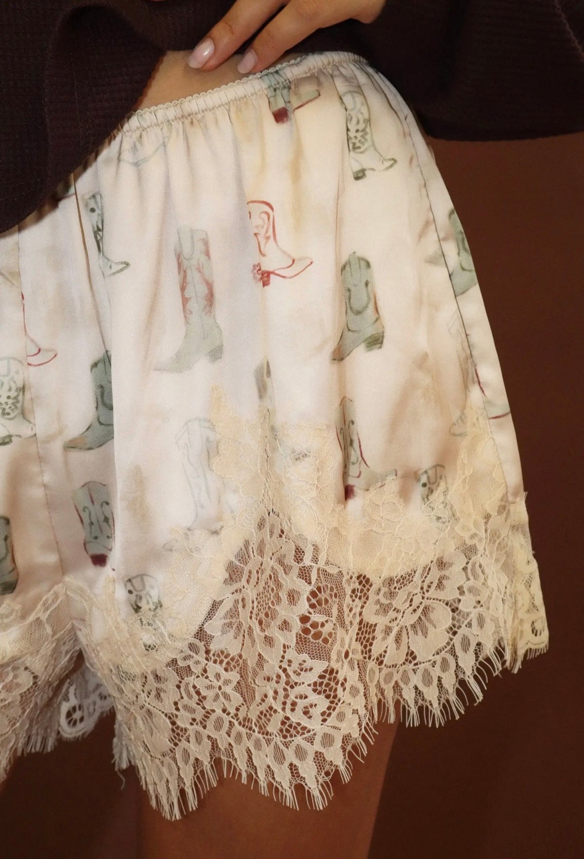 Western boot print lace shorts